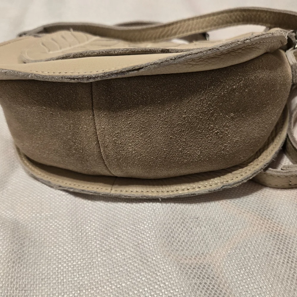 DAY & MOOD Leather & Suede Leaf Bag - Picture 5 of 8